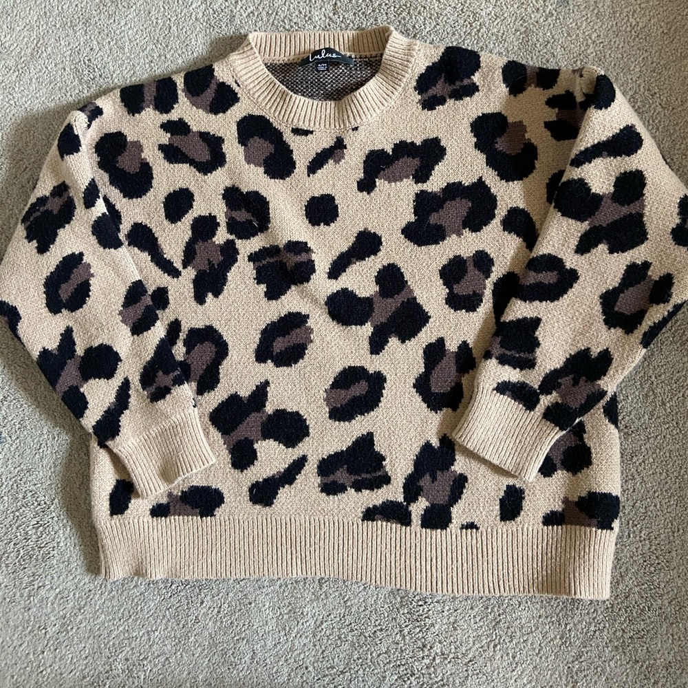 Lulus cheetah print sweater